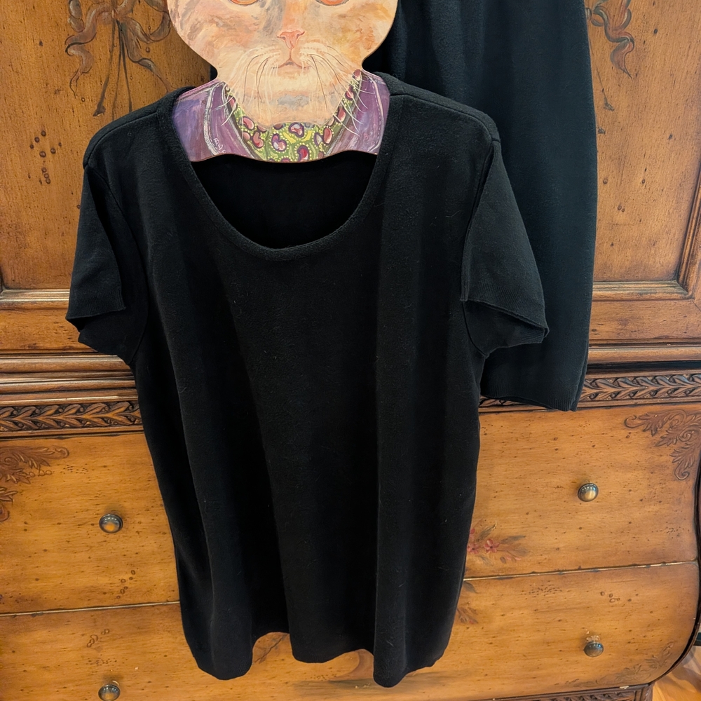 Moda International Black Short Sleeve Tunic And Skirt Set